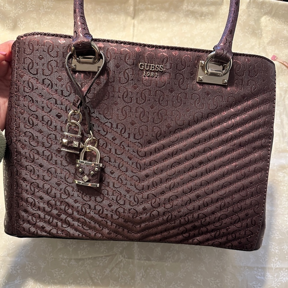 NWT: GUESS Halley Purse in Bordeaux